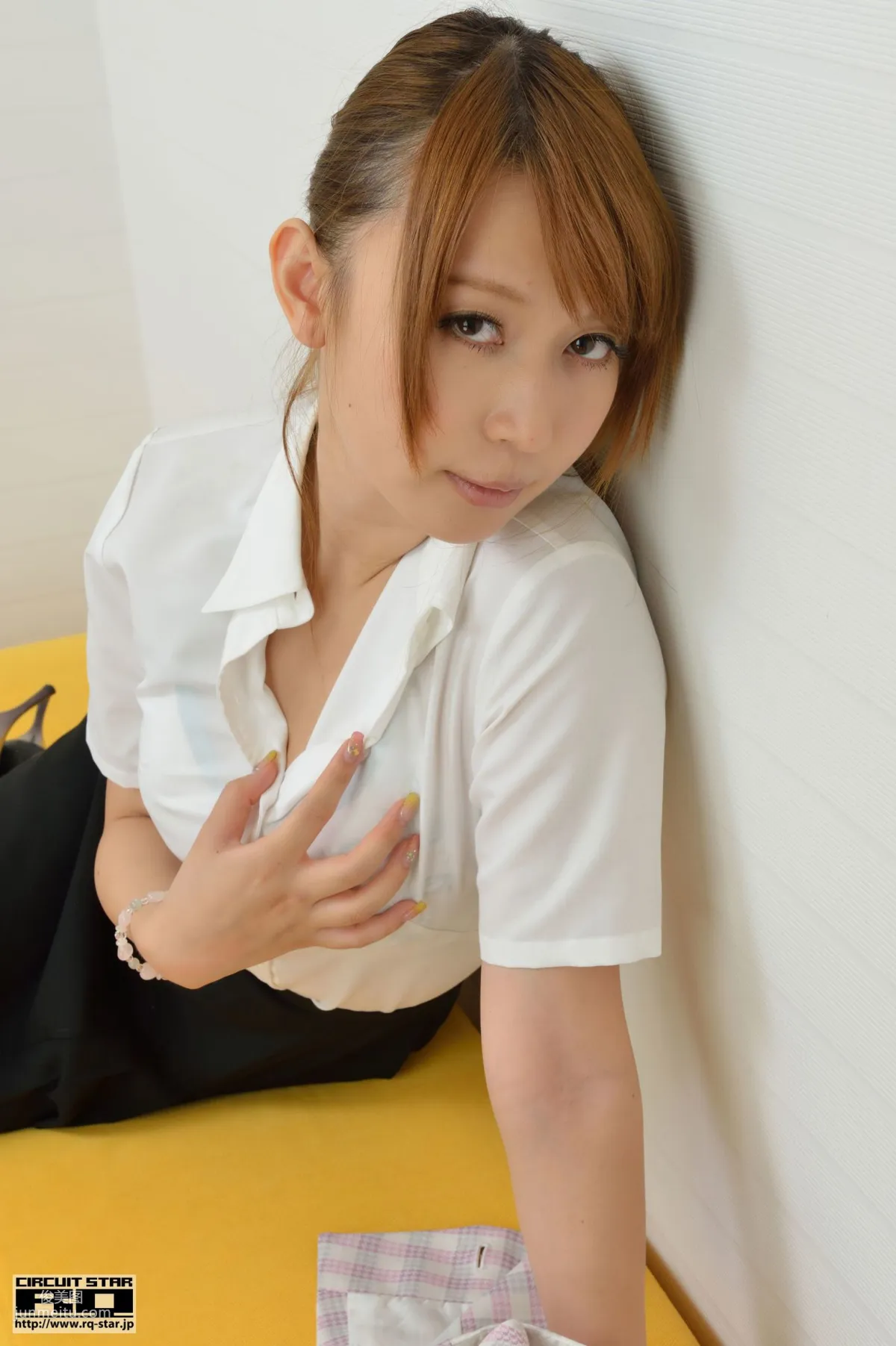 [RQ-STAR] NO.00690 Manon Natsukawa 夏川マノン Office Lady 寫真集 3