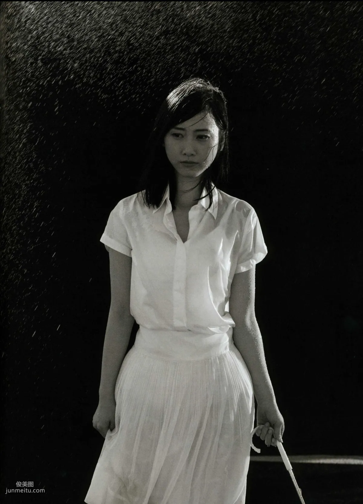 松井玲奈 《Kingyo》 Goldfish [PB寫真集] 15