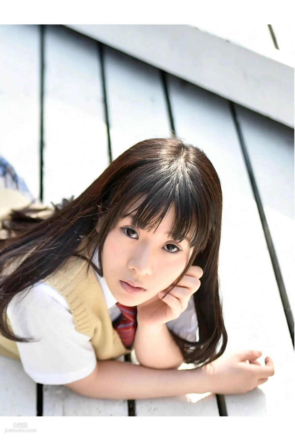 雨宮留菜 《女子校生 萌える絶対領域》 [PB寫真集] 42