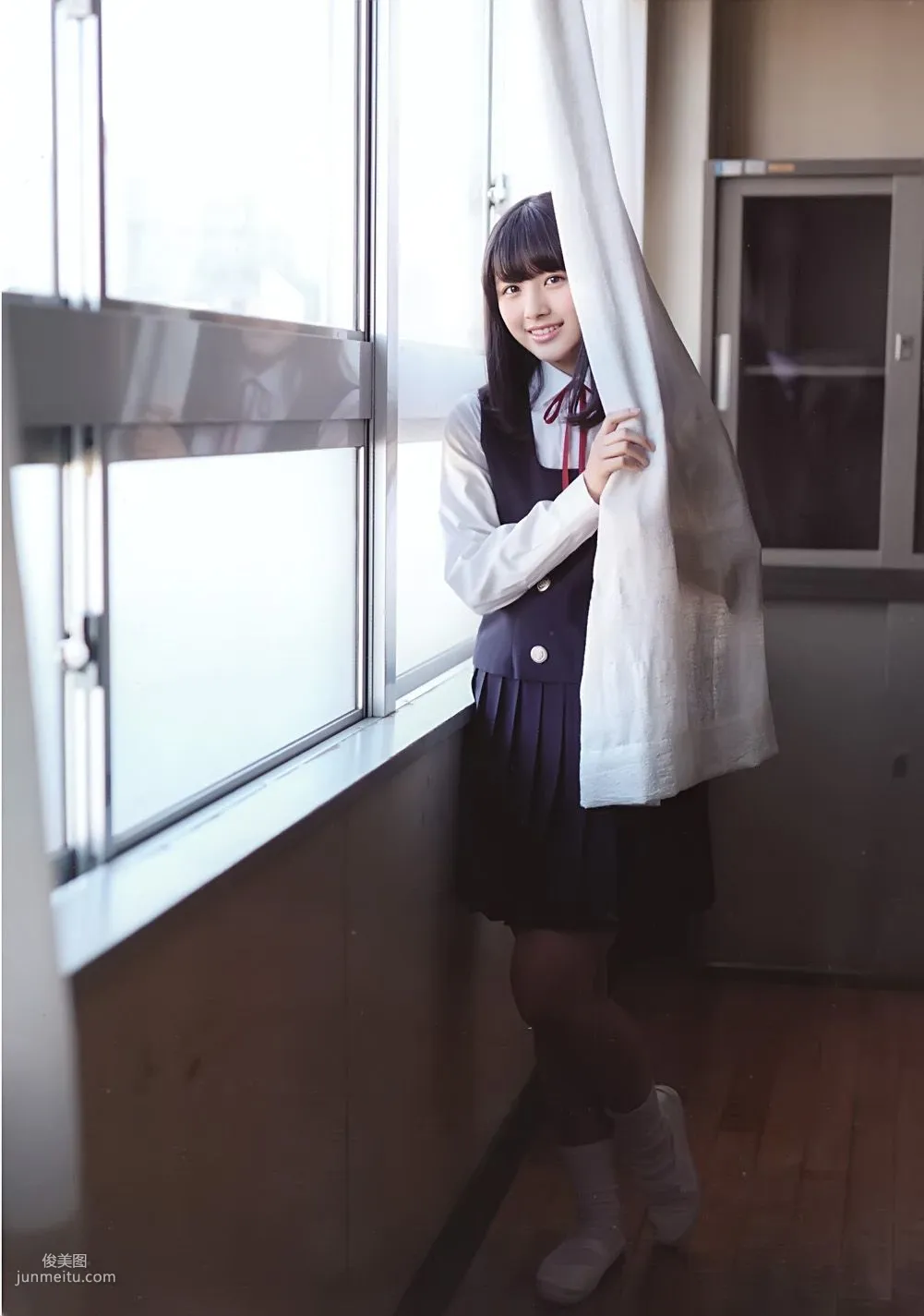 大和田南那、渡辺みり愛 《Graduation-中學卒業》 [PB寫真集] 13