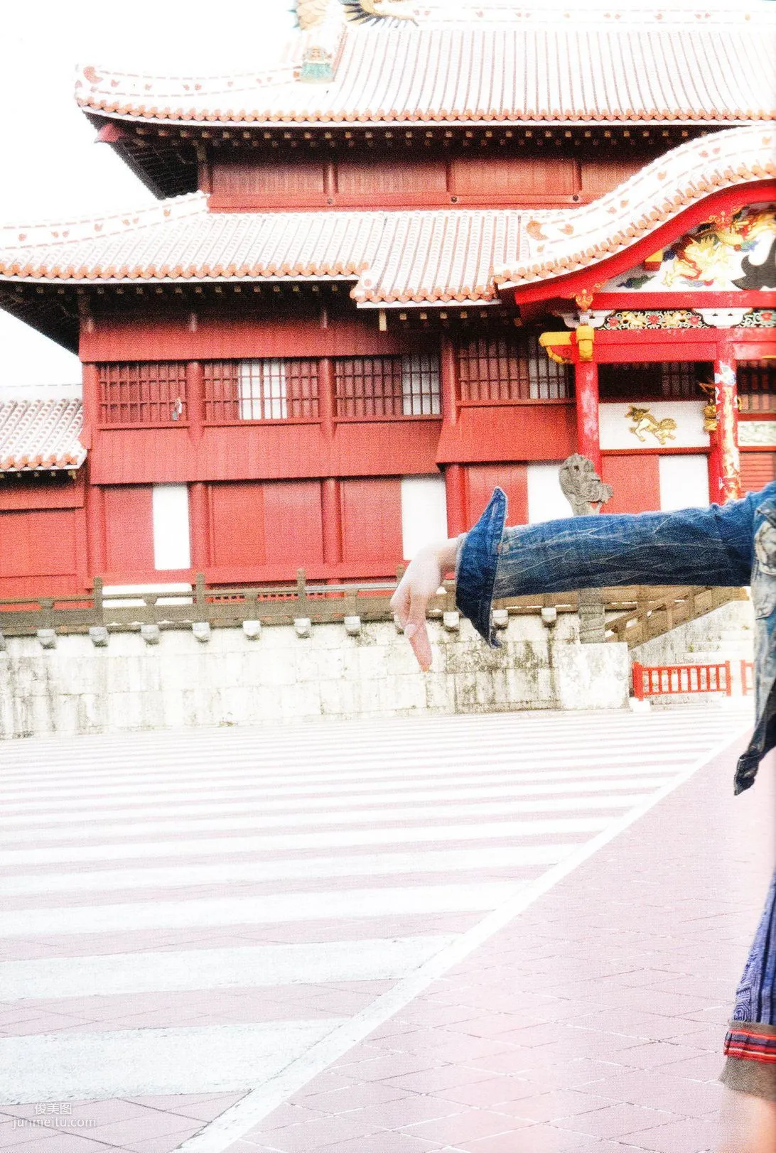 Sayaka Yamamoto 山本彩《みる神》[Photo book] 寫真集 2