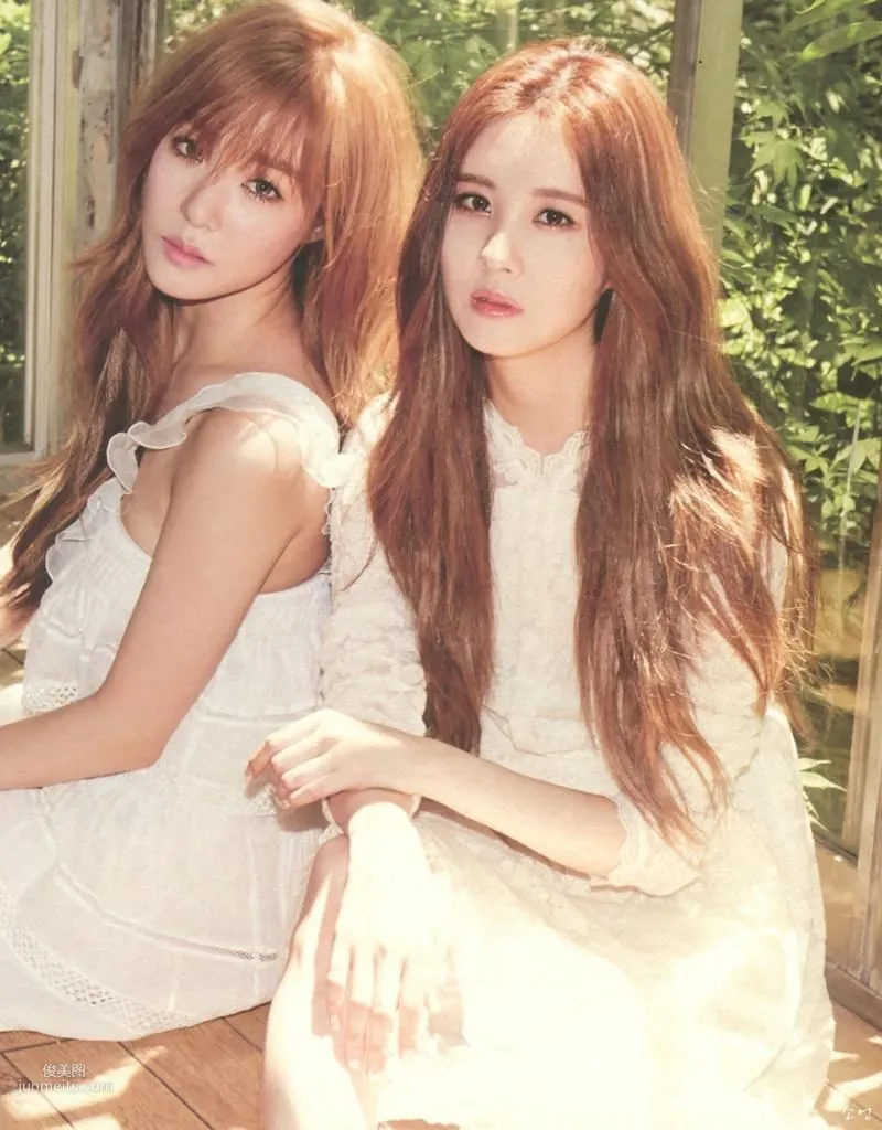 TaeTiSeo 韓國少女時代《HOLLER》[PB寫真集] 30