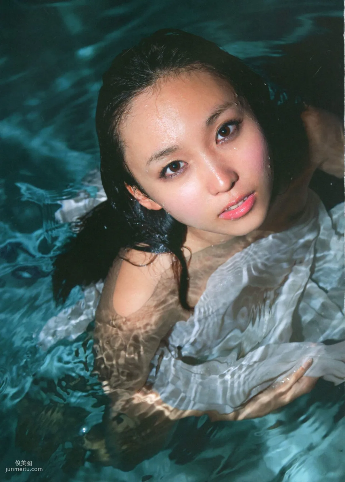 吉木りさ 《Heaven》 [PhotoBook] 写真集95
