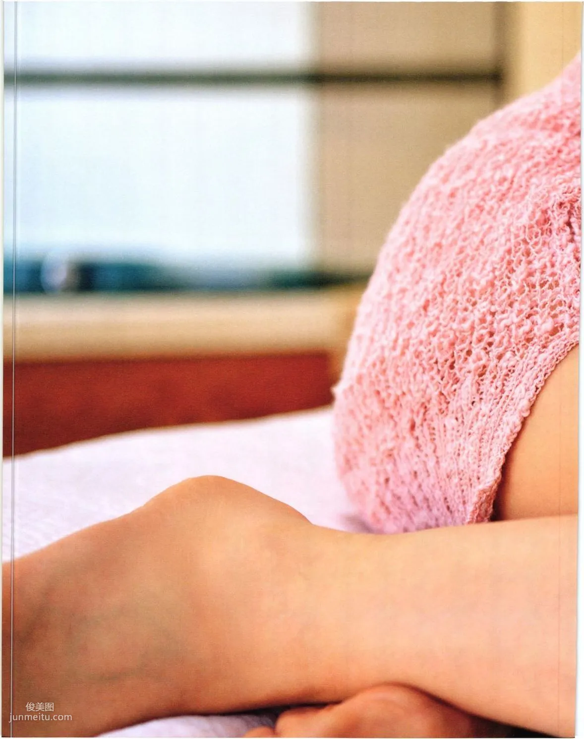 安倍夏美 《Subway》 [PhotoBook] 写真集84