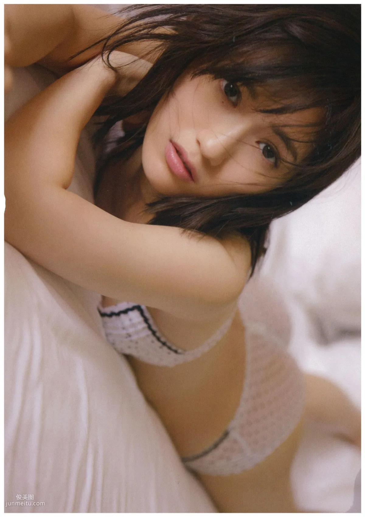 渡辺麻友 《知らないうちに》 [PB写真集] 98
