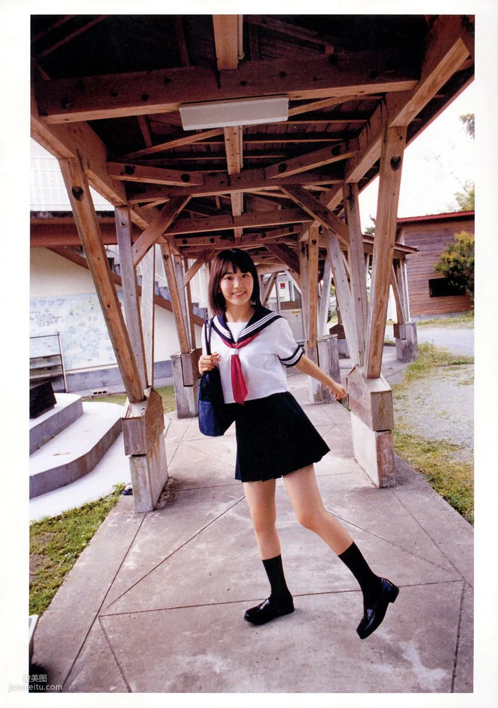 宮脇咲良/宮脅咲良《Sakura》 [PB寫真集] 60