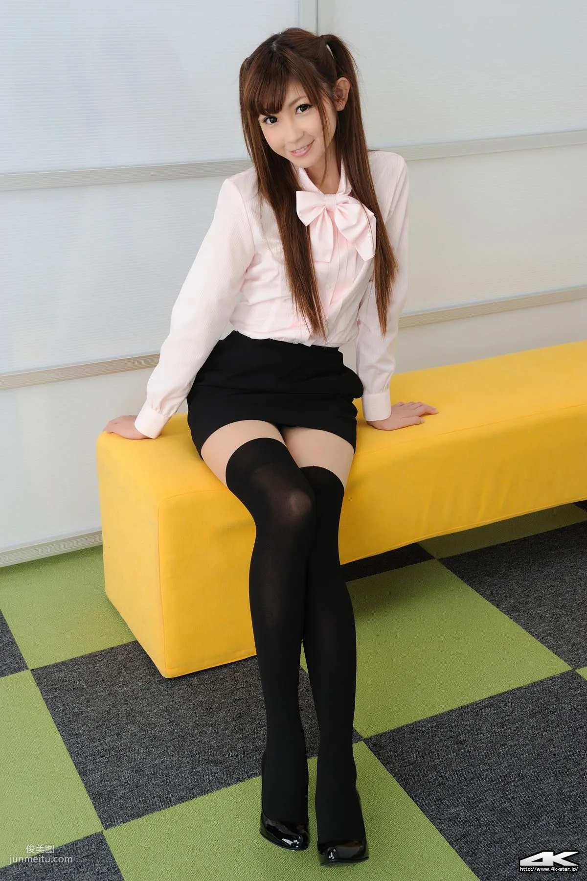 [4K-STAR] NO.00014 佐崎愛裡 Office Lady 黑絲長筒襪 寫真集 73