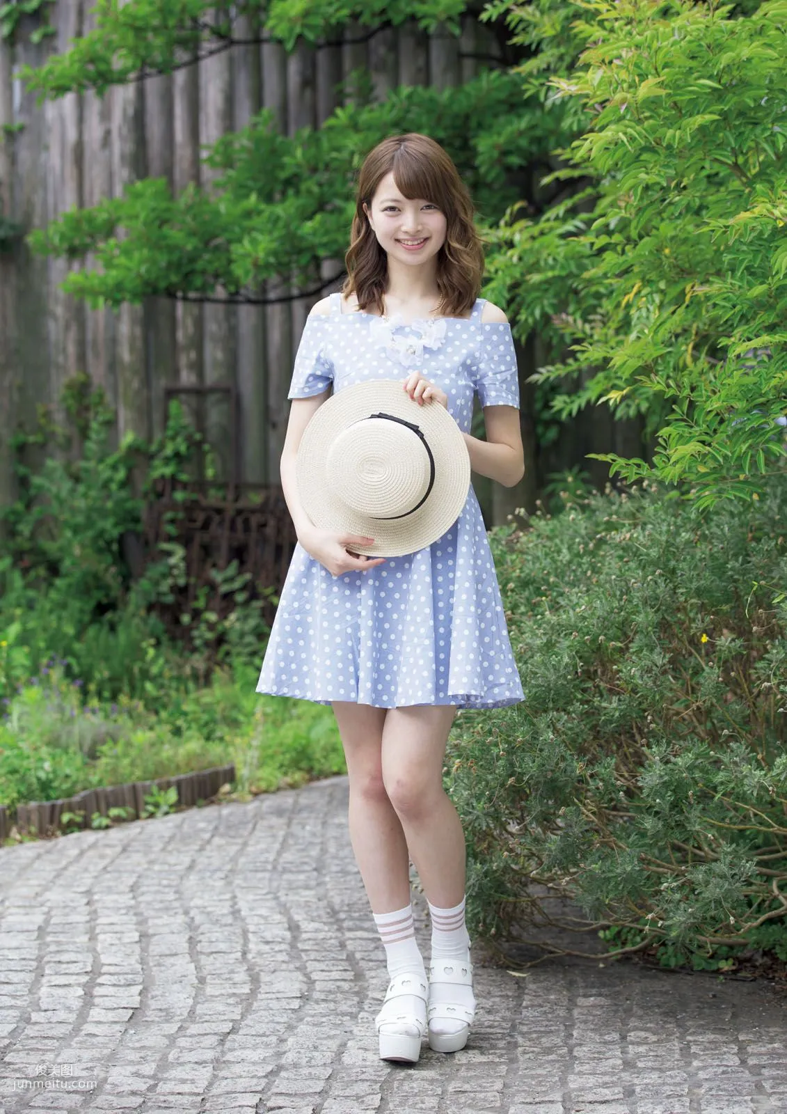 [Photo Book] Fuwafuwa, It's Fuwafuwa Photo Set photo 34