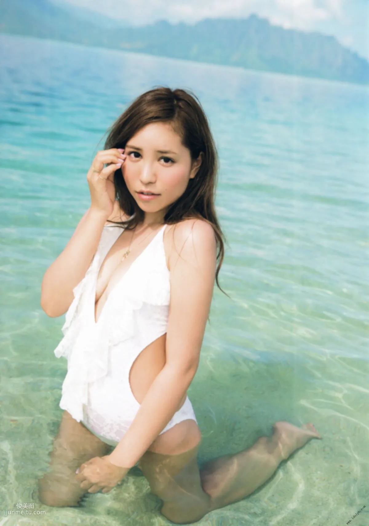 Tomomi Kasai 'Scorched' [PhotoBook] Photo Set photo 14