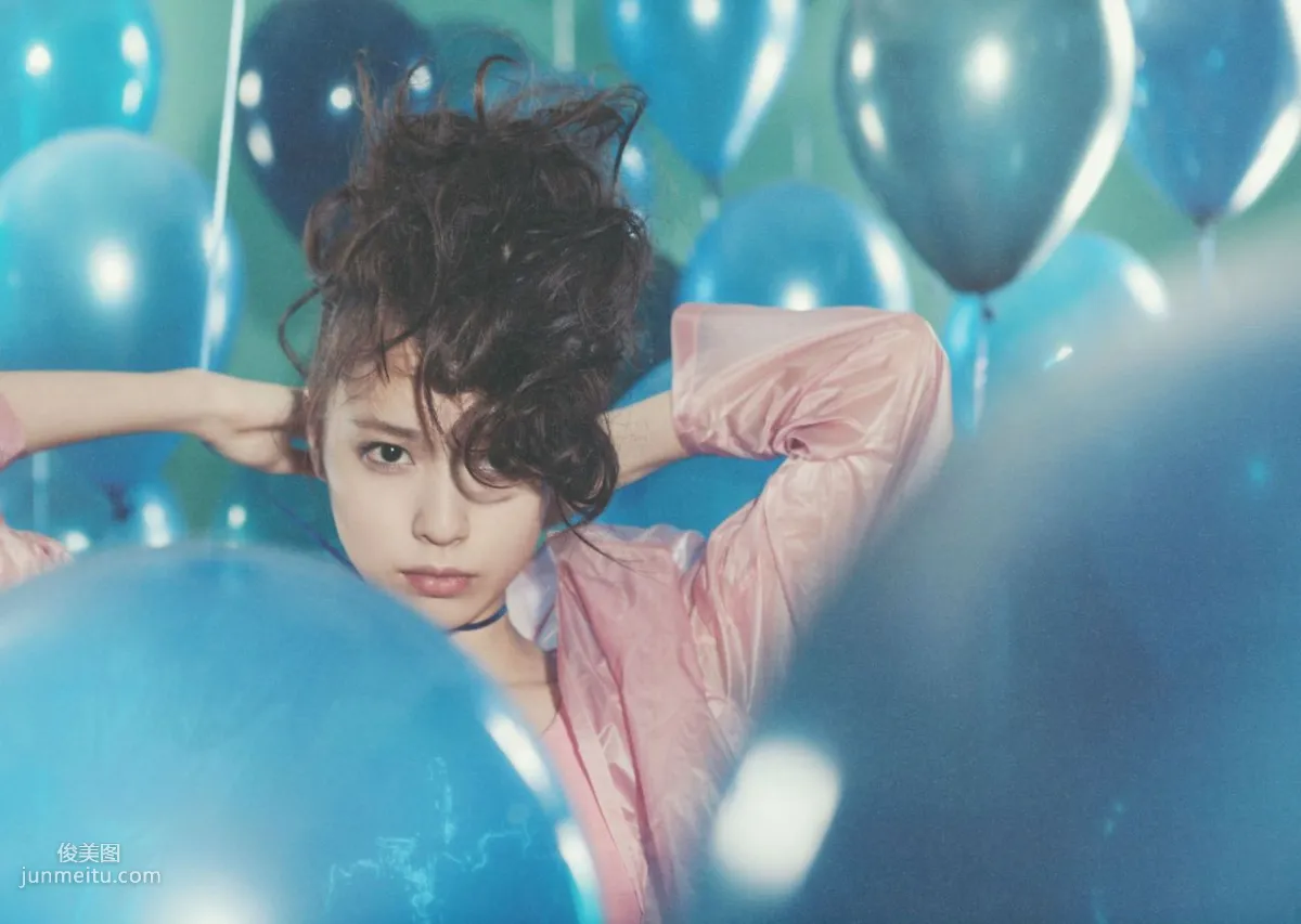 戶田惠梨香 《IQUEEN》 [PhotoBook] 寫真集 27