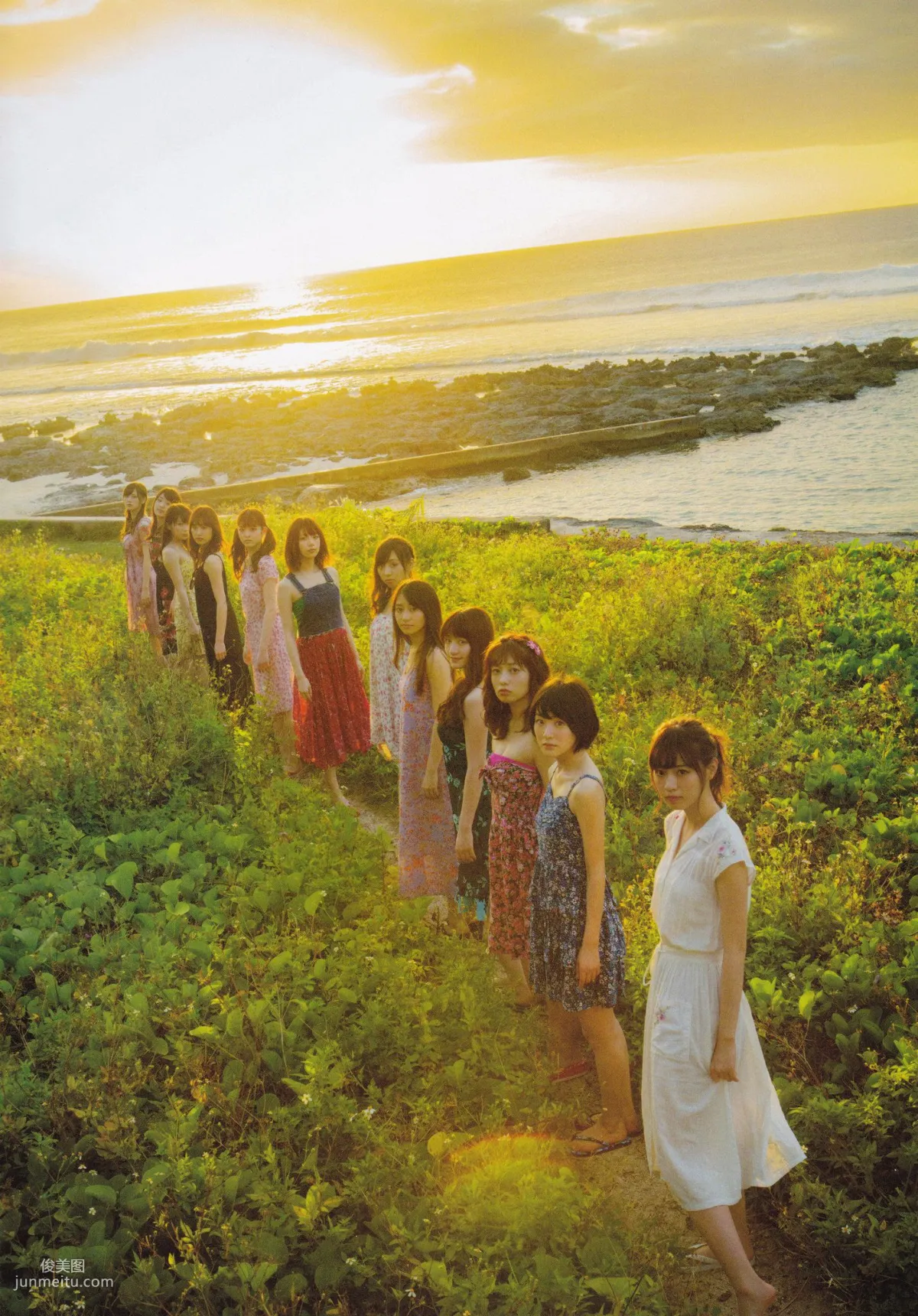 乃木坂46 《1時間遅れのI love you》 [PB寫真集] 22