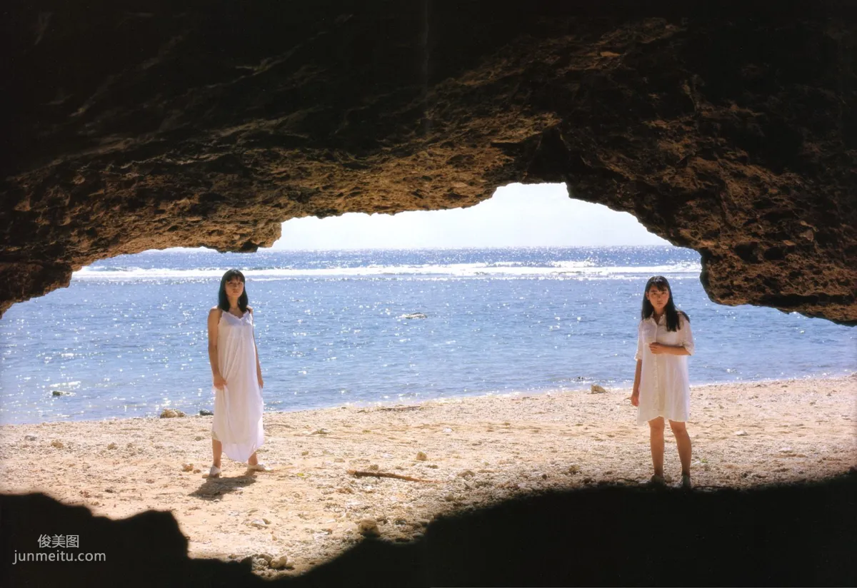 三津谷葉子、奈良沙緒理 《Pure Girl》「Duo」 [PB寫真集] 16