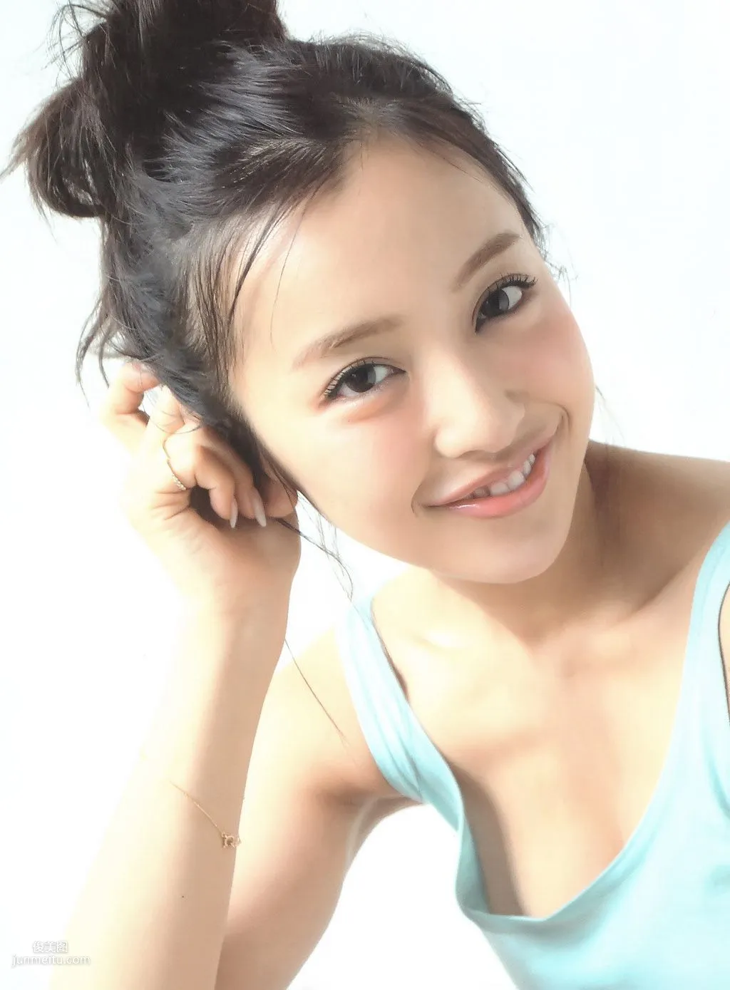 Tomomi Itano, Luv U 10th Anniversary [Photo Books] photo 21