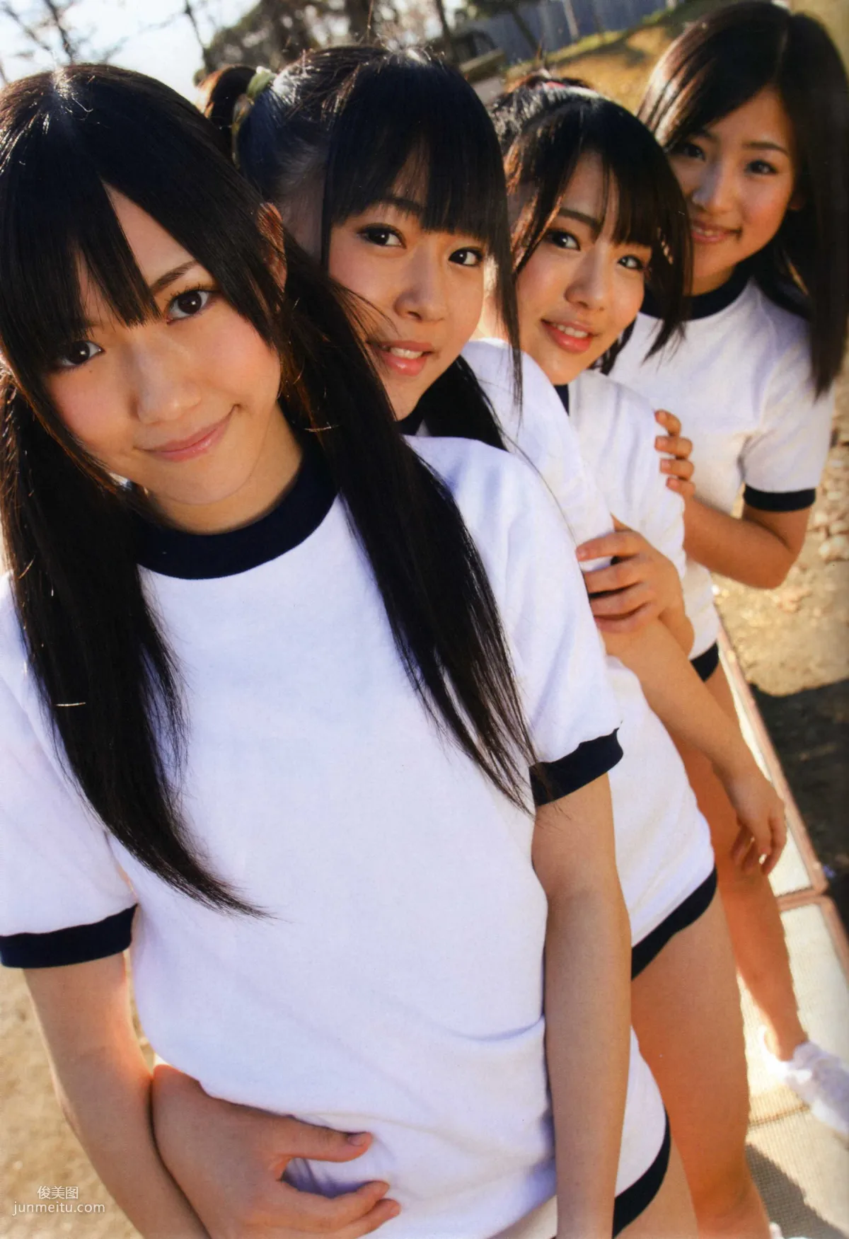渡り廊下走り隊 《Akkanbe》 [Photo Book] 寫真集 21