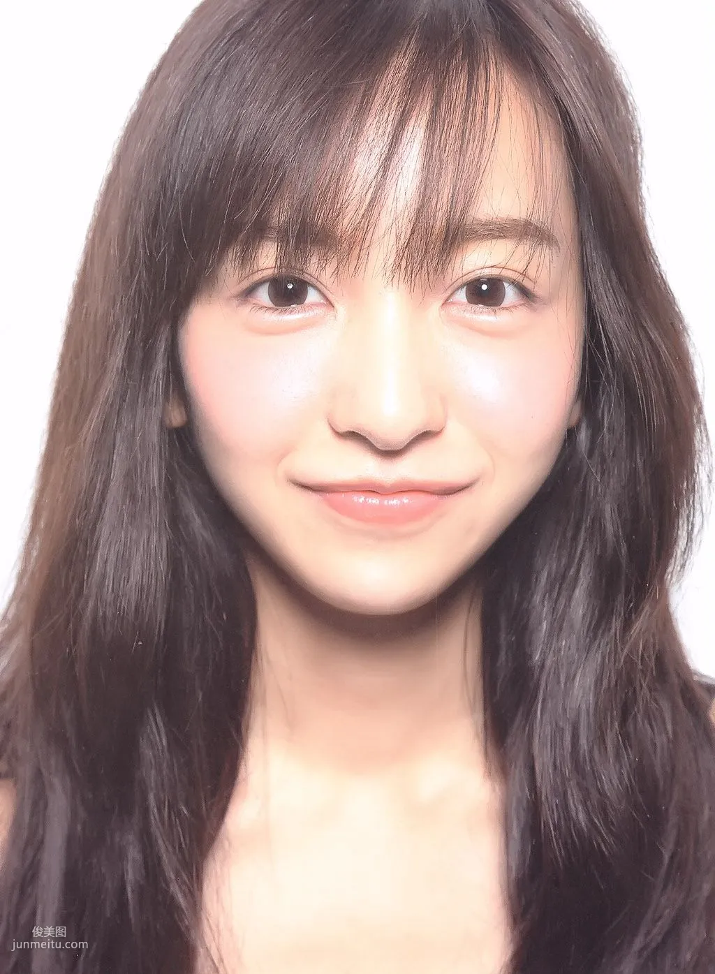 Tomomi Itano, Luv U 10th Anniversary [Photo Books] photo 56
