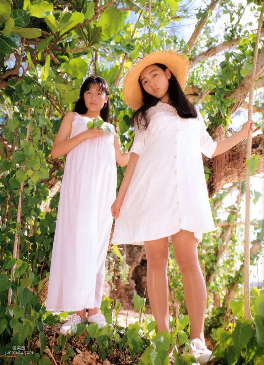 三津谷葉子、奈良沙緒理 《Pure Girl》「Duo」 [PB寫真集] 9