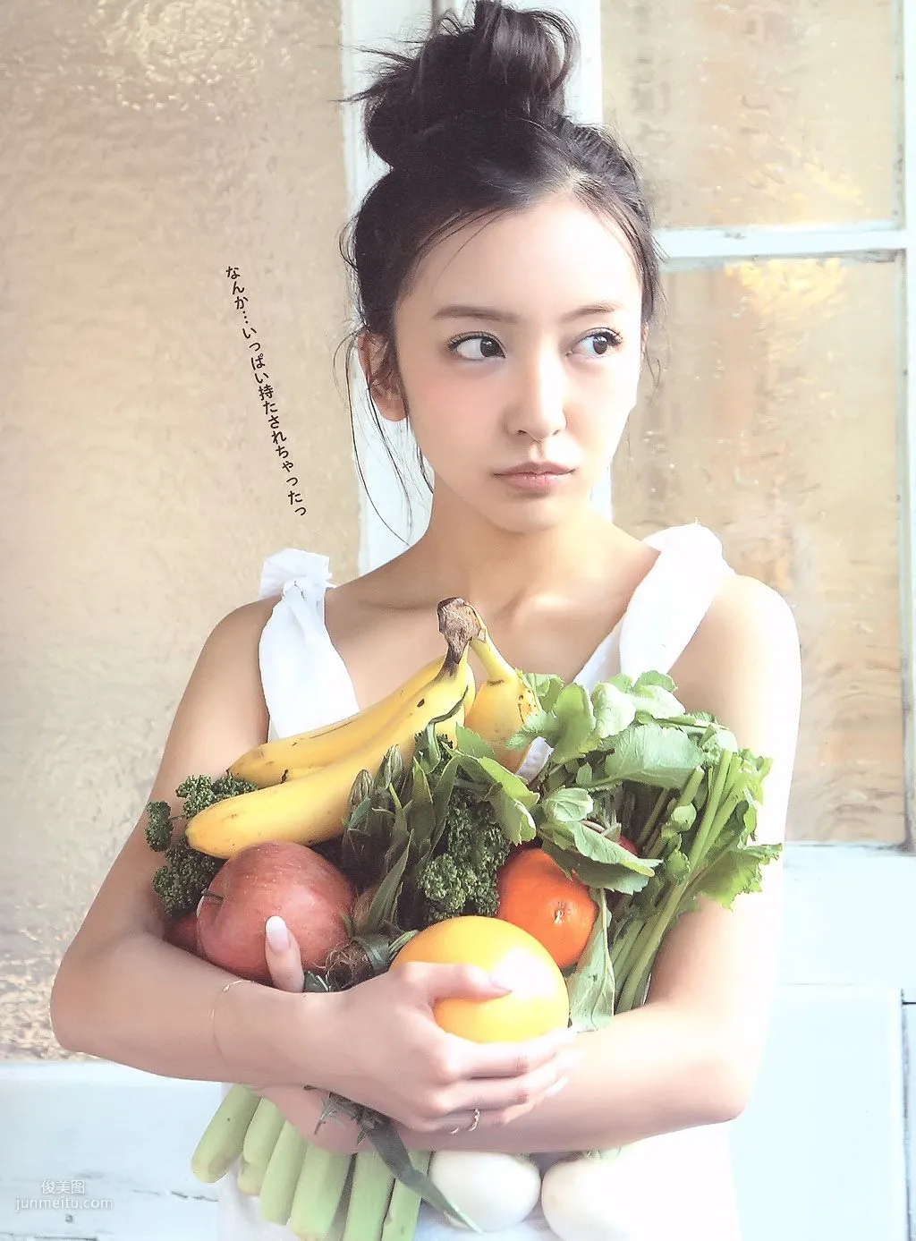 Tomomi Itano, Luv U 10th Anniversary [Photo Books] photo 5