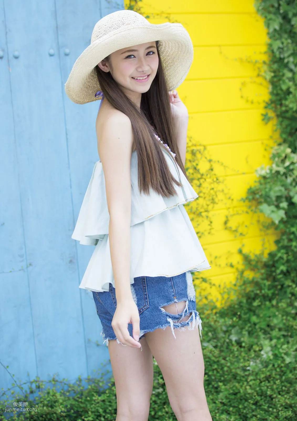[Photo Book] Fuwafuwa, It's Fuwafuwa Photo Set photo 30