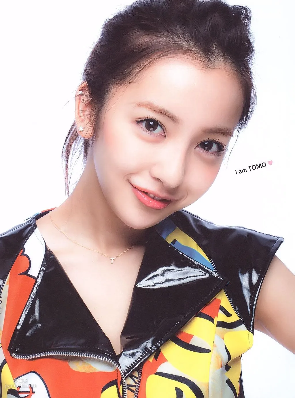 Tomomi Itano, Luv U 10th Anniversary [Photo Books] photo 25