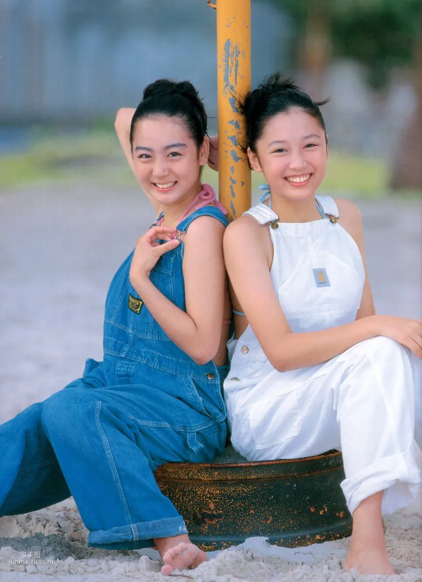三津谷葉子、奈良沙緒理 《Pure Girl》「Duo」 [PB寫真集] 36