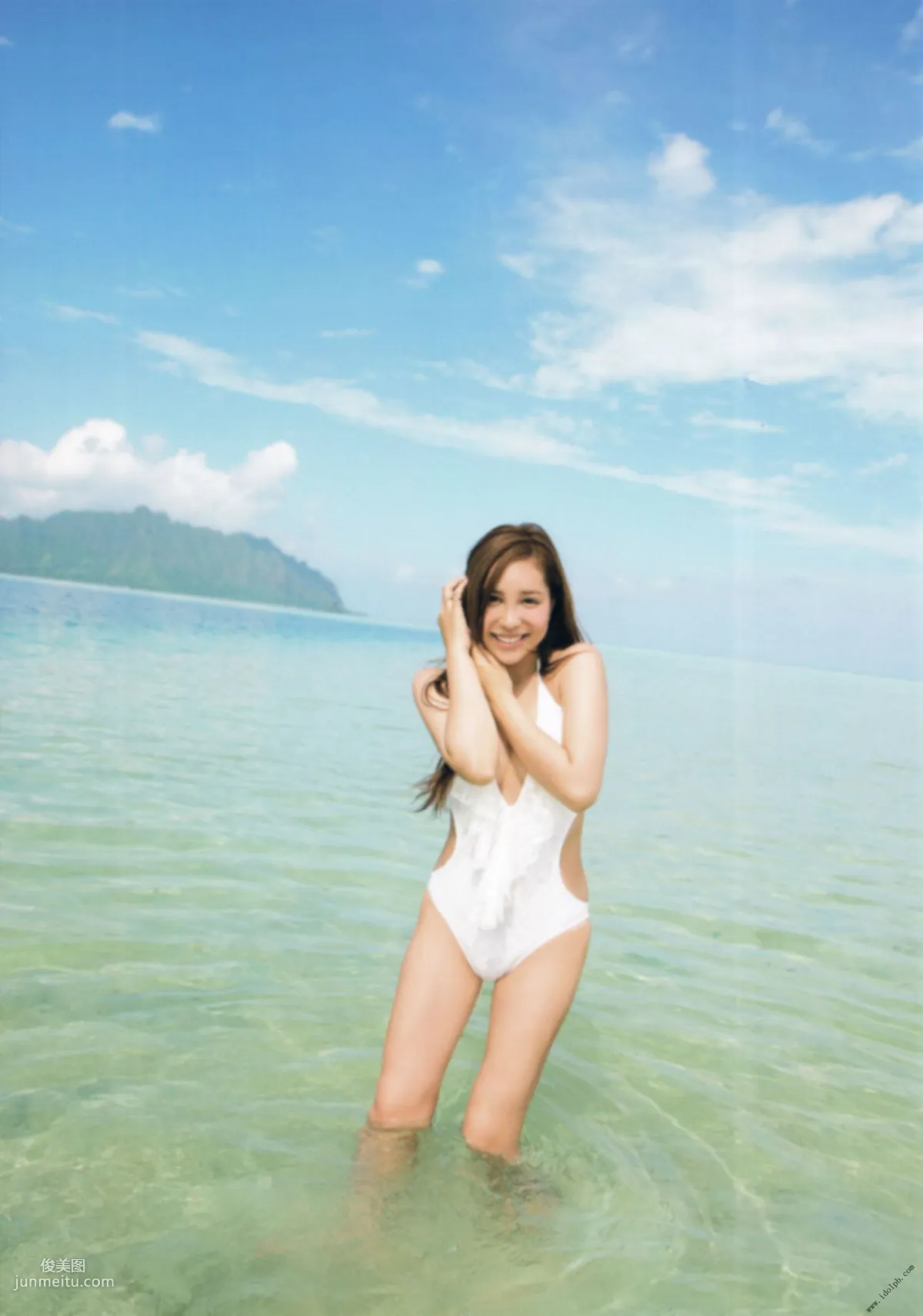 Tomomi Kasai 'Scorched' [PhotoBook] Photo Set photo 12