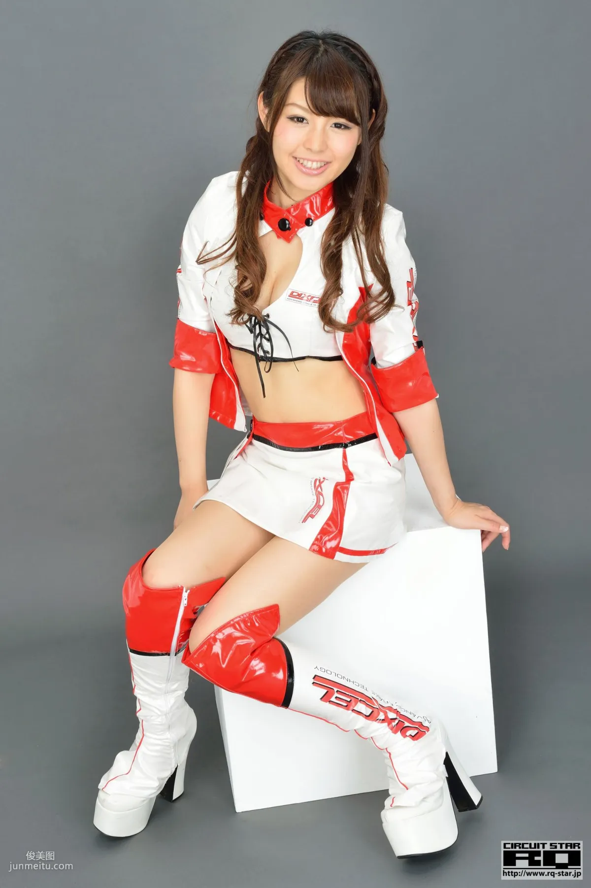 [RQ-STAR] NO.00825 Sayaka Aoi 蒼井彩加 Race Queen 寫真集 74