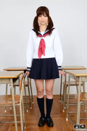 [RQ-STAR] NO.00859 YUKI School Girl 校服 寫真集