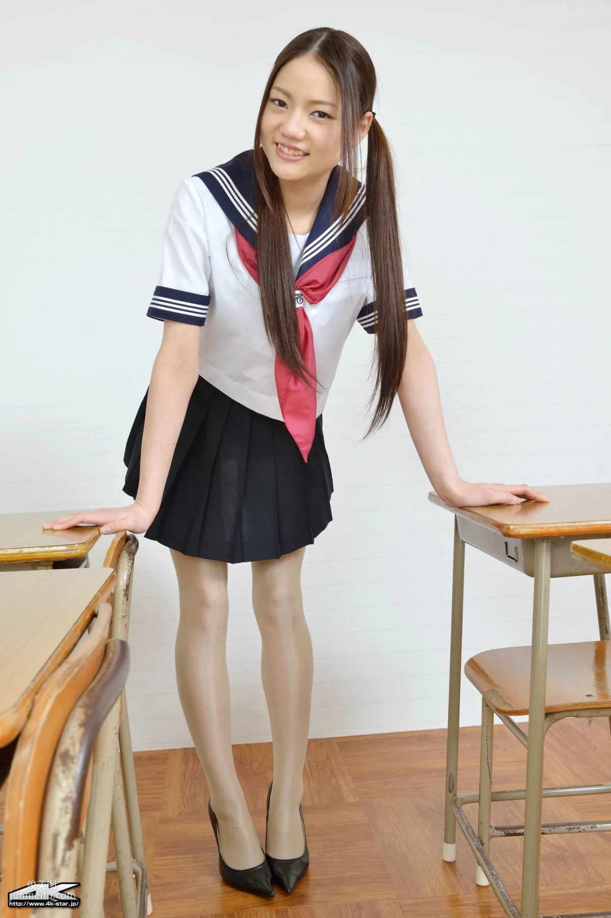 [4K-STAR] NO.00191 中島エマ School Girl JK制服 寫真集 32