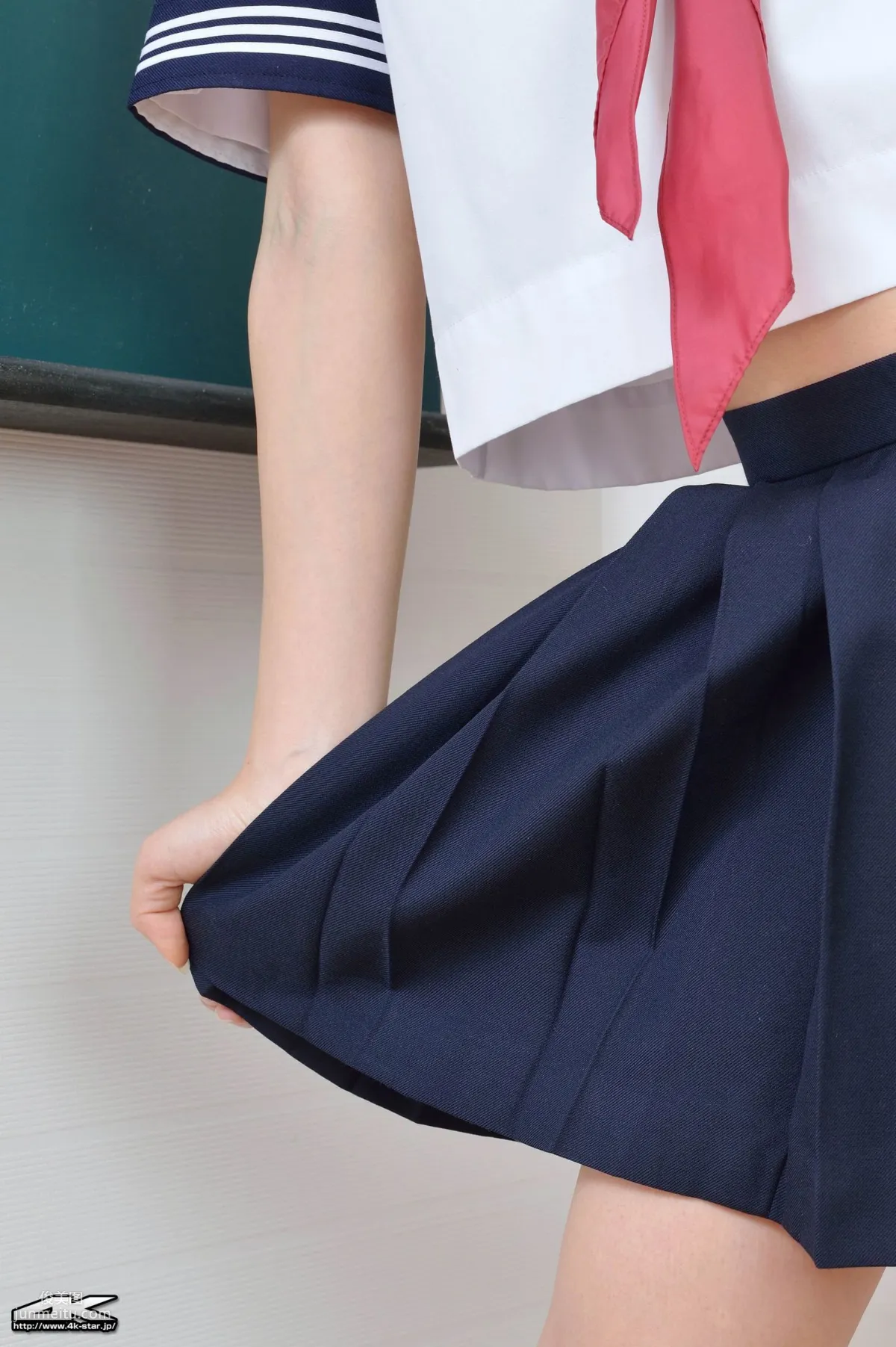 [4K-STAR] NO.00204 誉田みに School Girl JK校服 写真集4