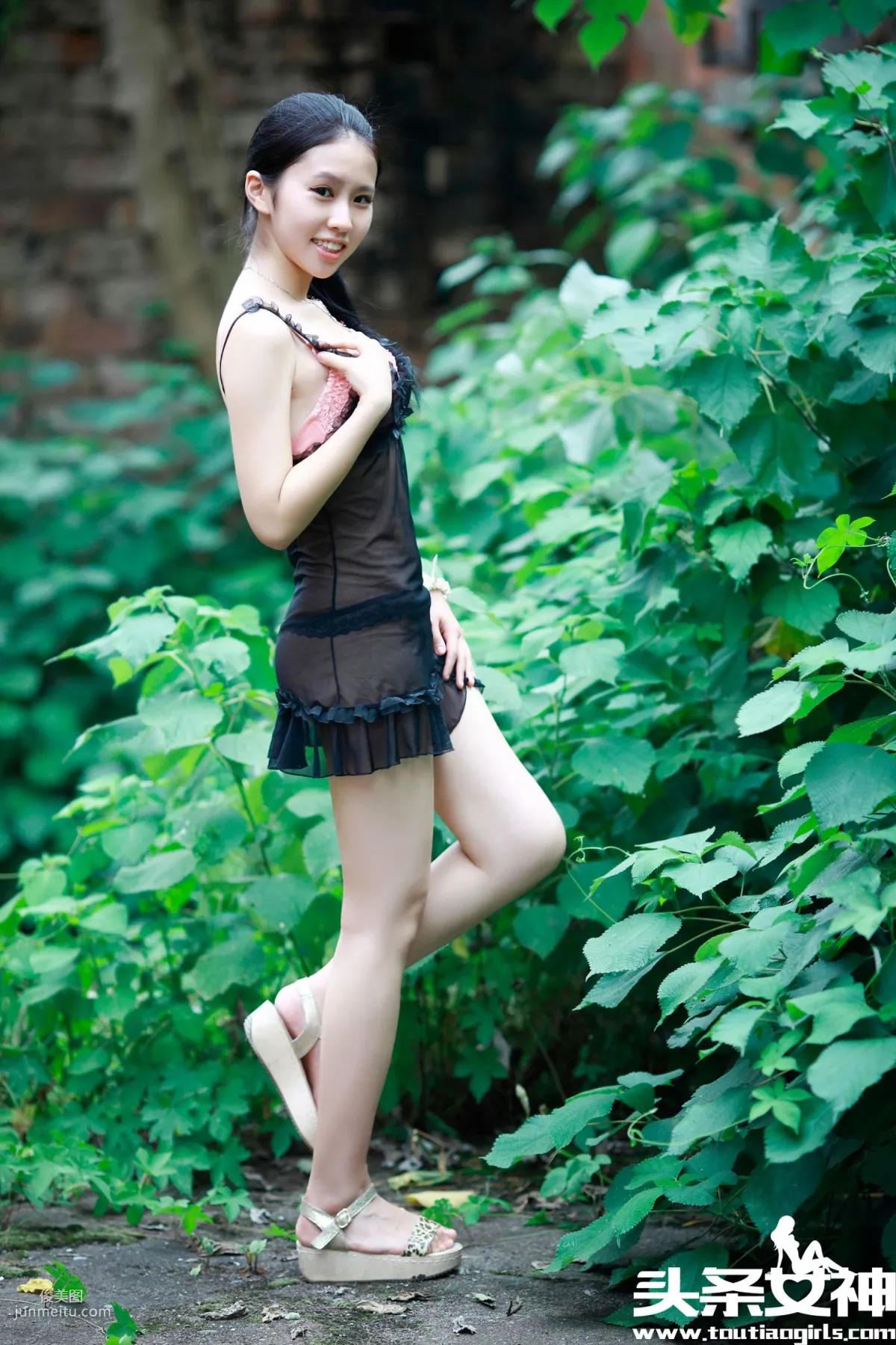 琪琪《异域萝莉》 [头条女神] 写真集27