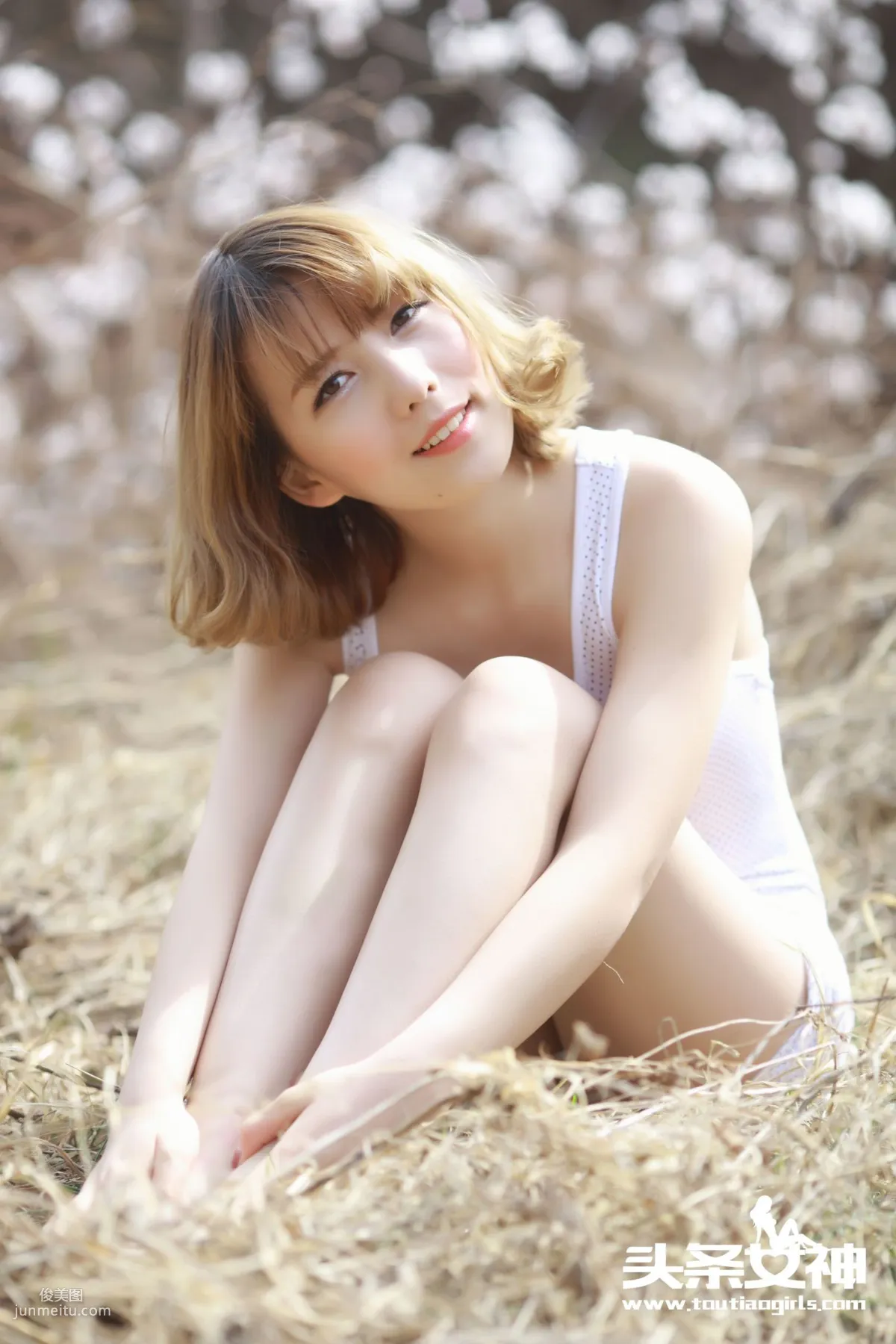 Ha Na, Witch's Delivery Service Outdoor Exposure [TouTiao Goddess] Photo Set photo 33