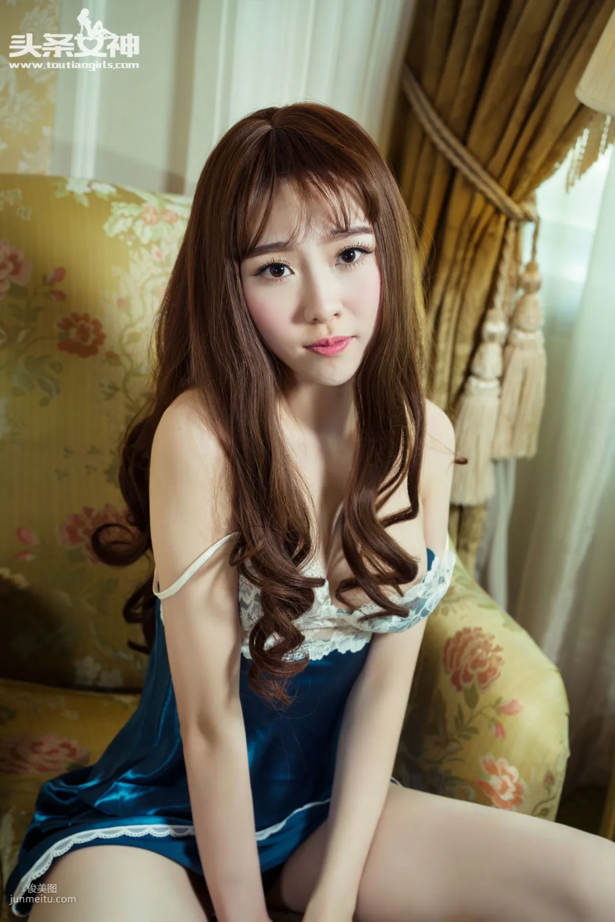 李辰明月《長腿嫩模小蘿莉》 [頭條女神] 寫真集 14