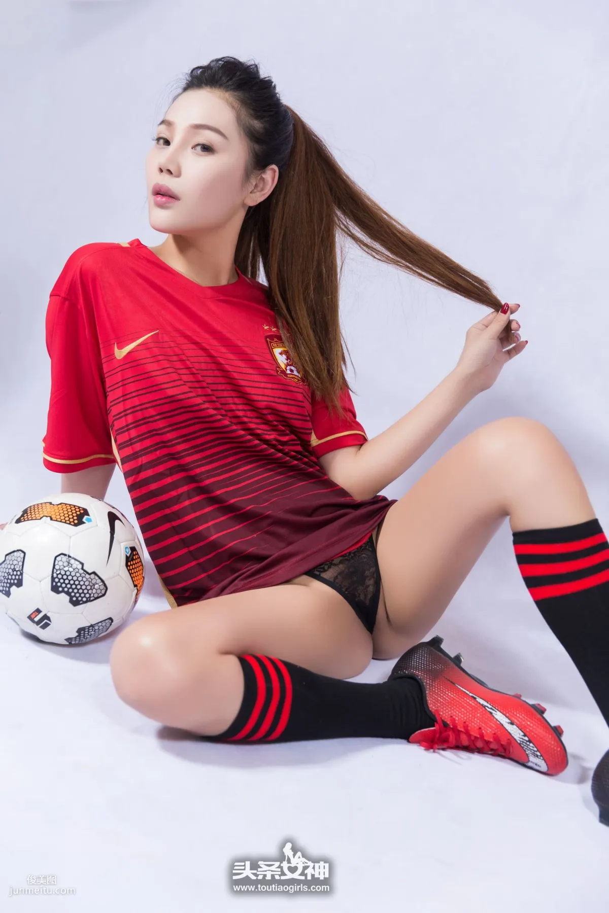 周予然《恒大女神》 [头条女神] 写真集20