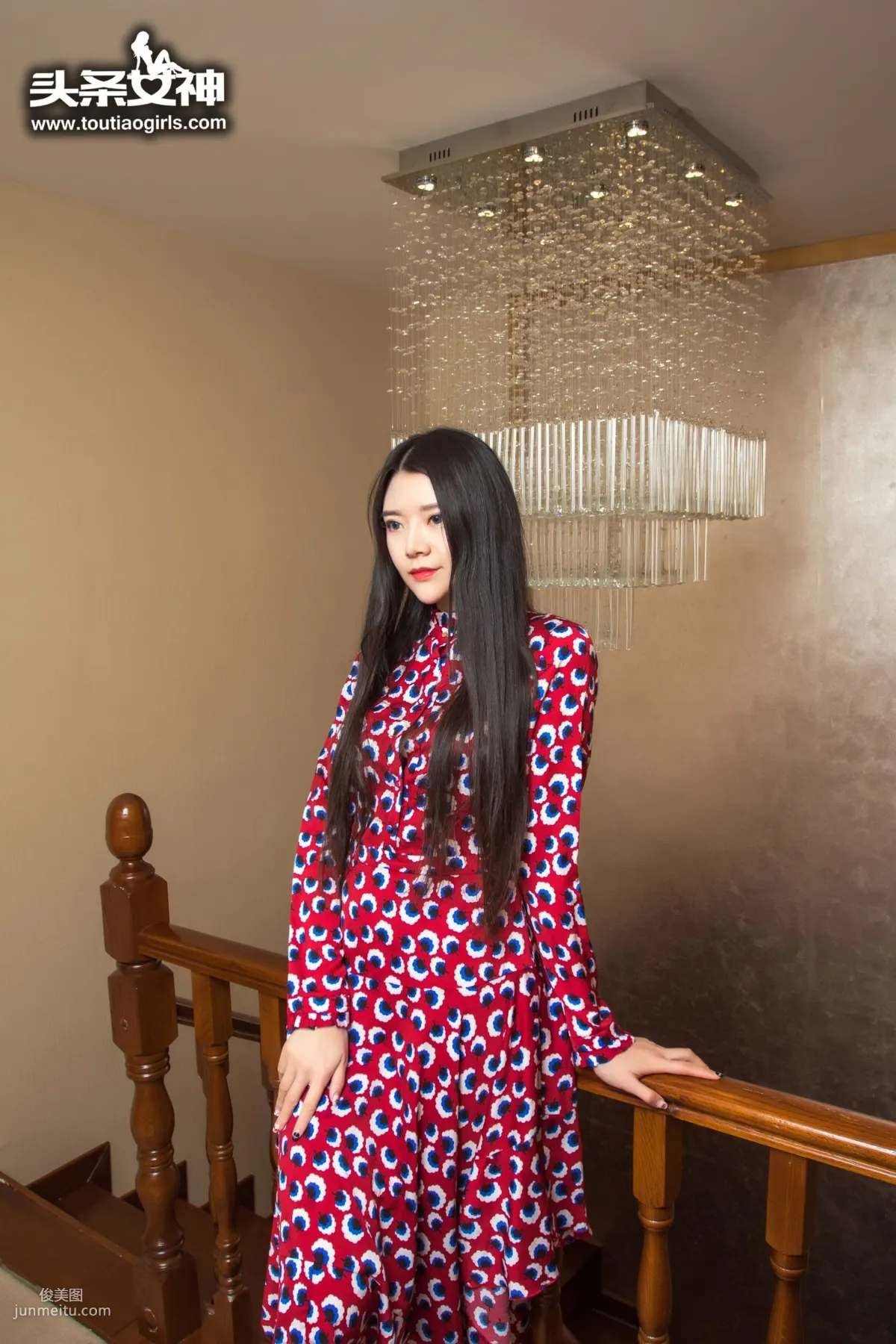 Lin Lei, Sensitive Fairy in Black Bodysuit Stockings [TouTiao Goddess] Photo Set photo 8