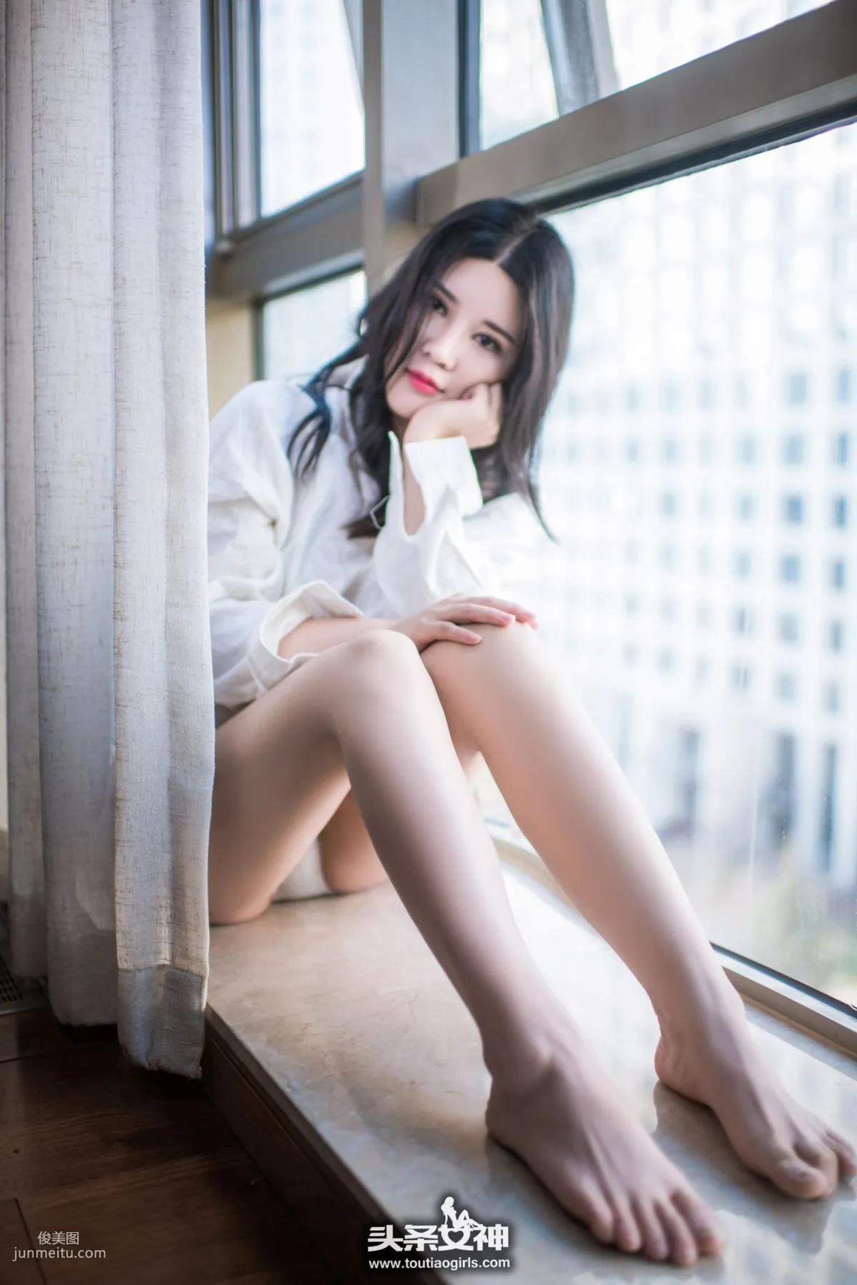 Sukki可儿《性感开发 热情白衬衣》 [头条女神] 写真集19