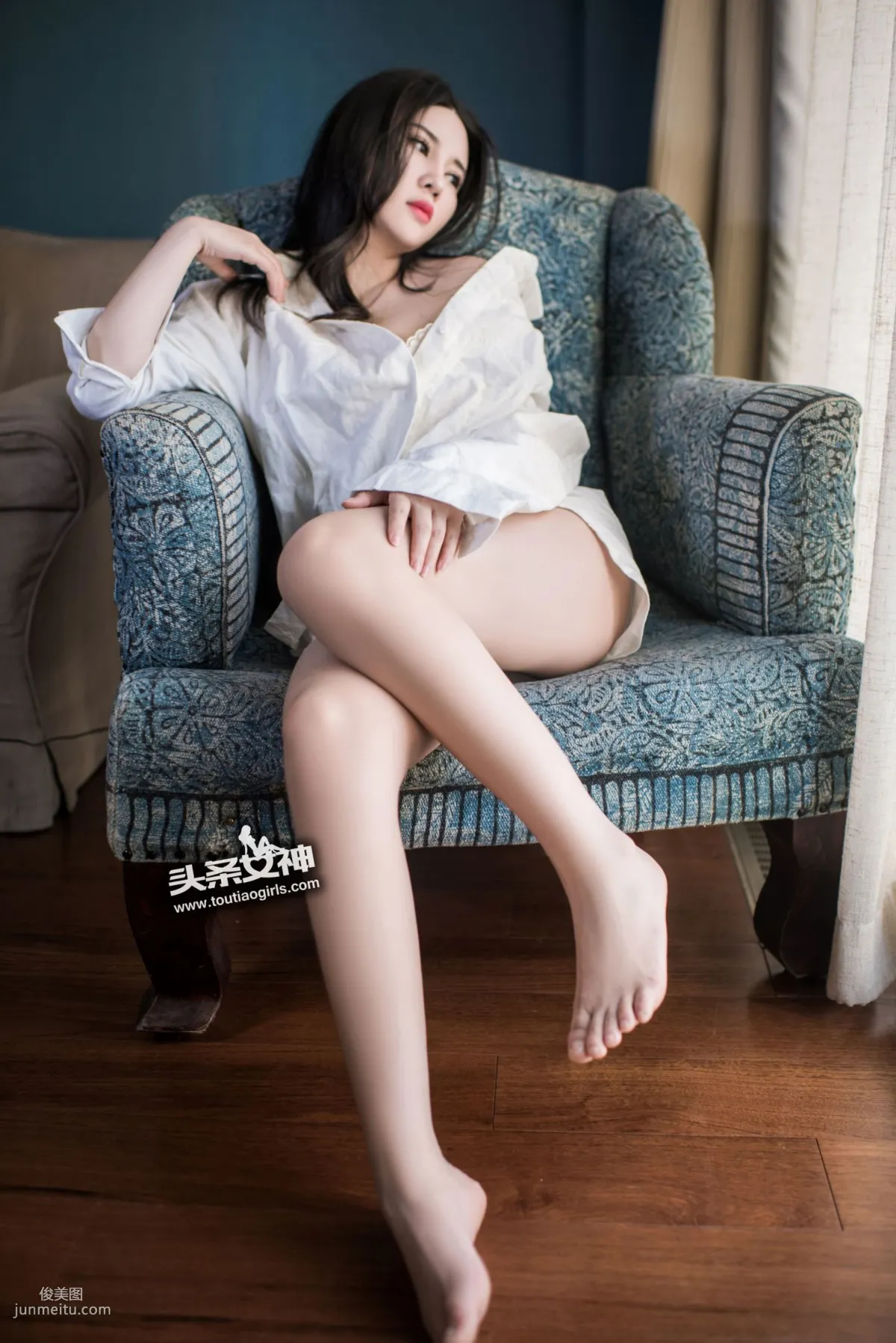 Sukki可儿《性感开发 热情白衬衣》 [头条女神] 写真集5