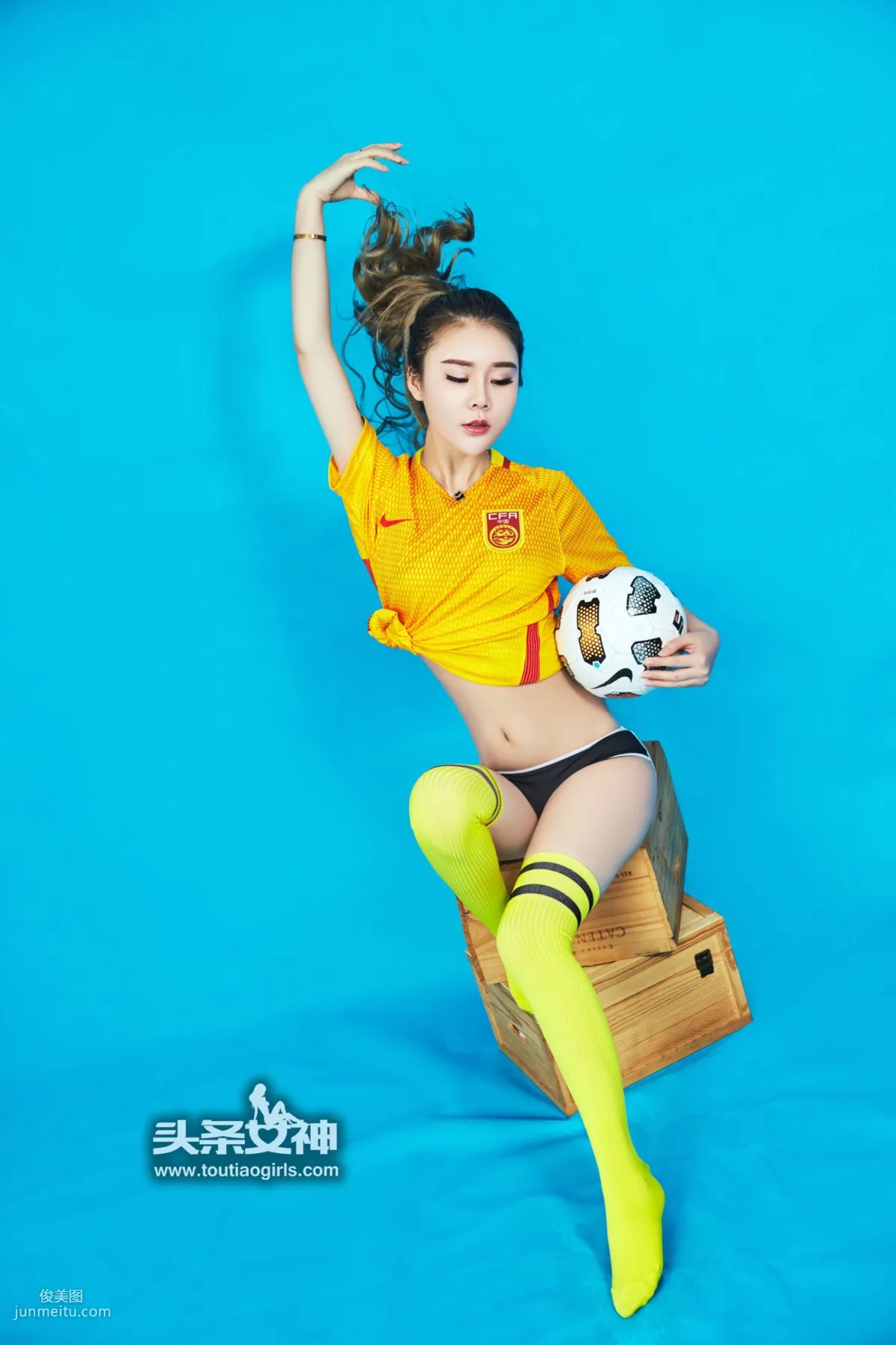 爱丽莎Lisa《国足我爱你》 [头条女神] 写真集5