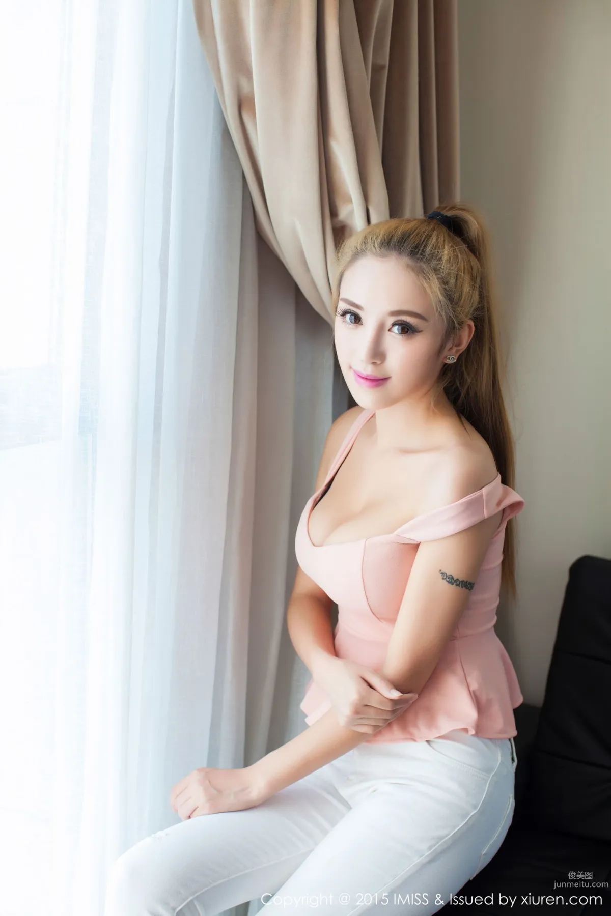 Chen Siqi Art, Tight Pants + Nightgown [IMISS] Vol.035 Photo Set photo 22