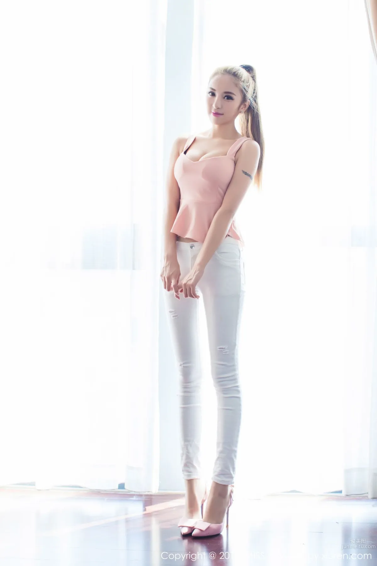 Chen Siqi Art, Tight Pants + Nightgown [IMISS] Vol.035 Photo Set photo 1
