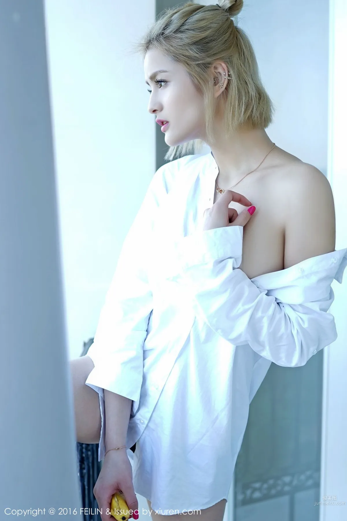 Shi Wen Swan - Swimsuit + White Shirt Series [FeiLin] Vol.025 Photo Set photo 36