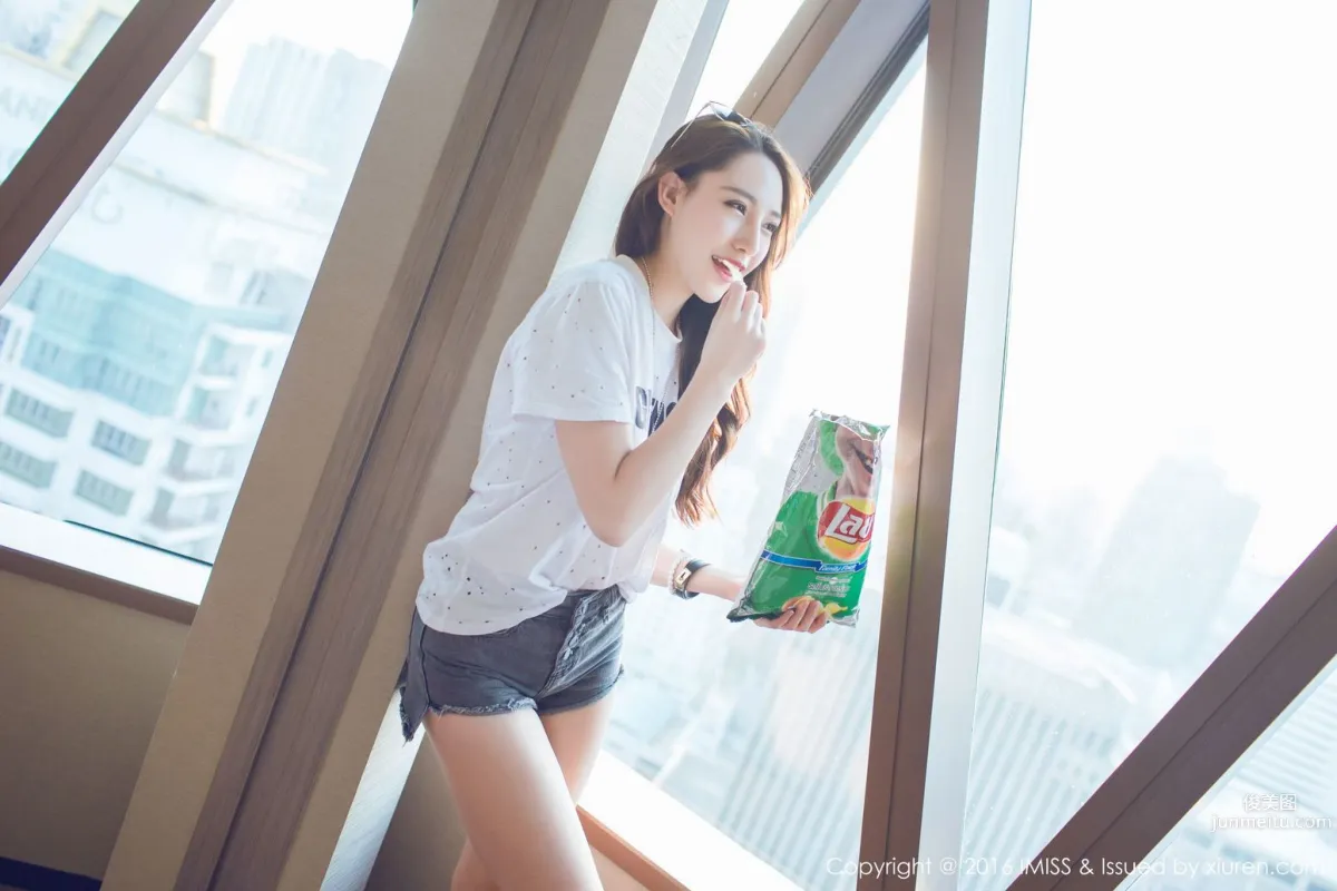 Top-Quality Long-Legged Beauty @ Liu Yining Lynn [IMISS] Vol.080 Photo Set photo 2