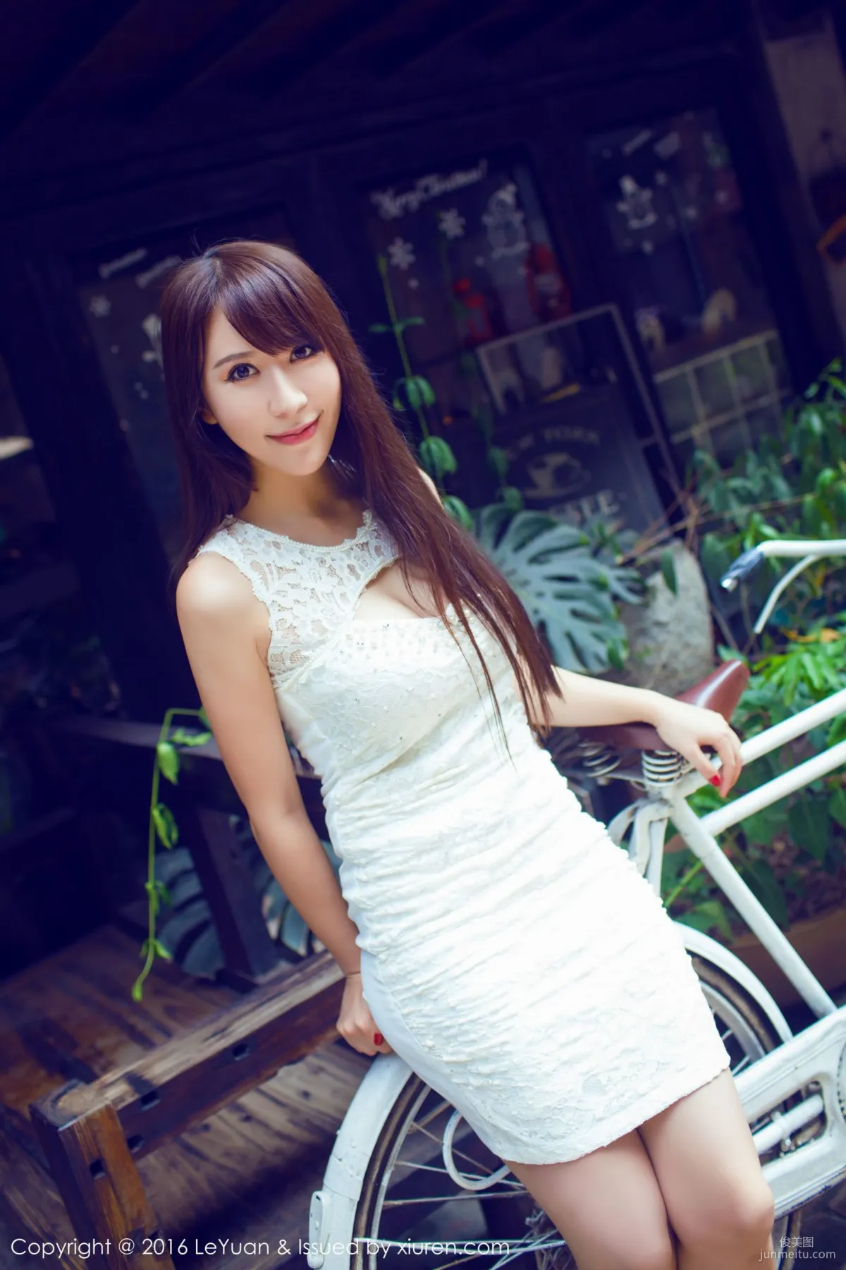Ai Wei 'Fresh and Light Street Snap Series' [LeYuan] Vol.020 Photo Set photo 24