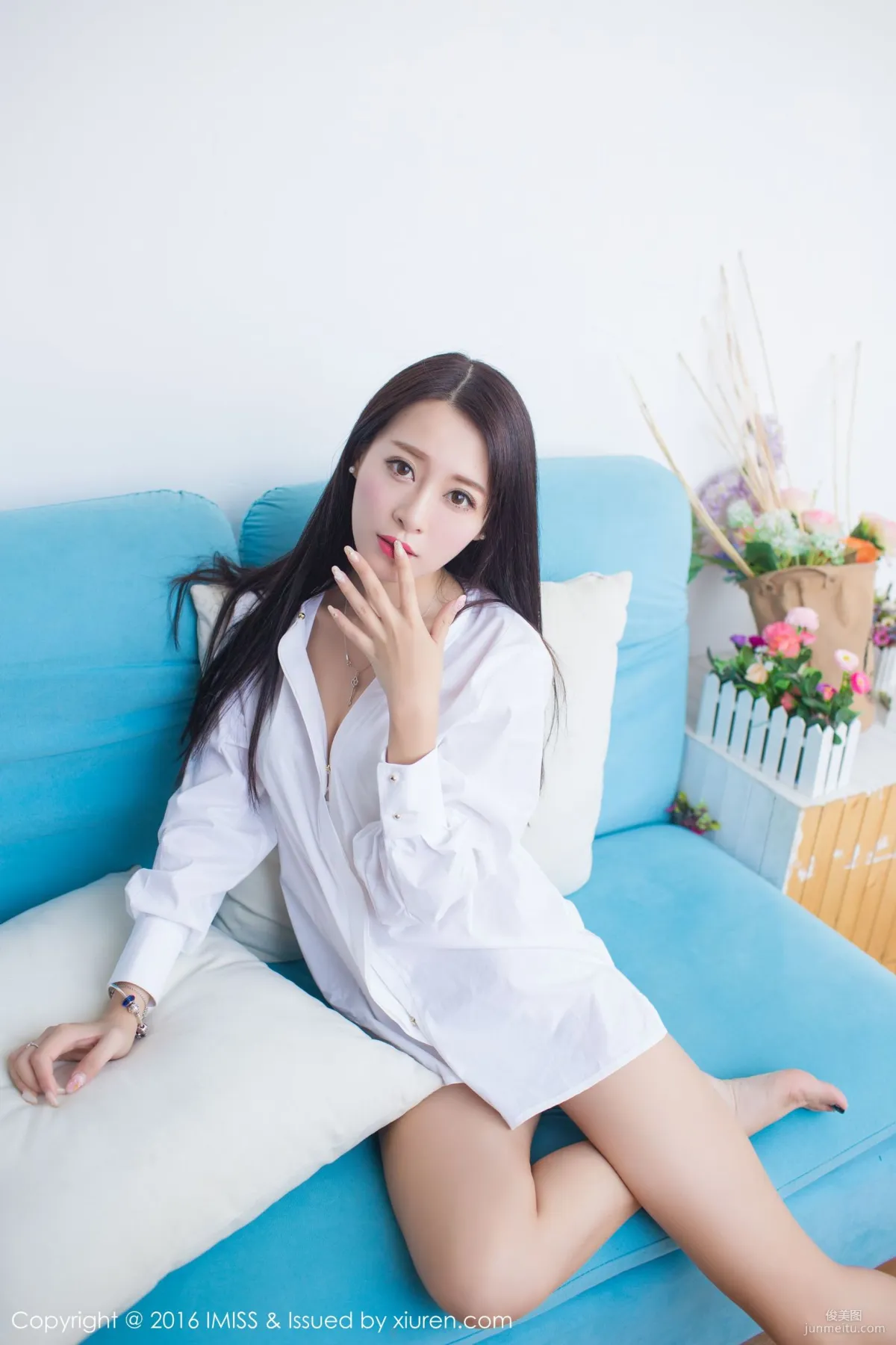 Wang Manni HaoQ "Sexy Pajamas + White Shirt Series" [IMISS] Vol.137 Photo Set photo 4