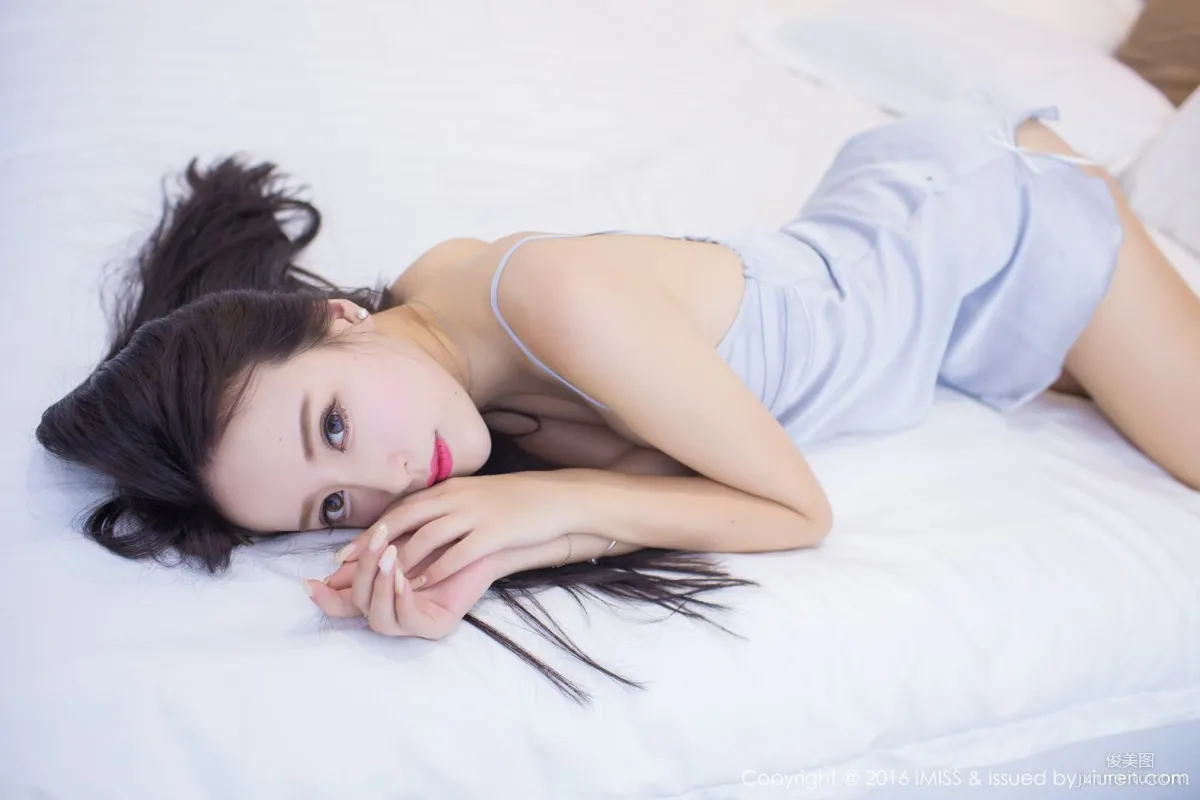 Wang Manni HaoQ "Sexy Pajamas + White Shirt Series" [IMISS] Vol.137 Photo Set photo 34