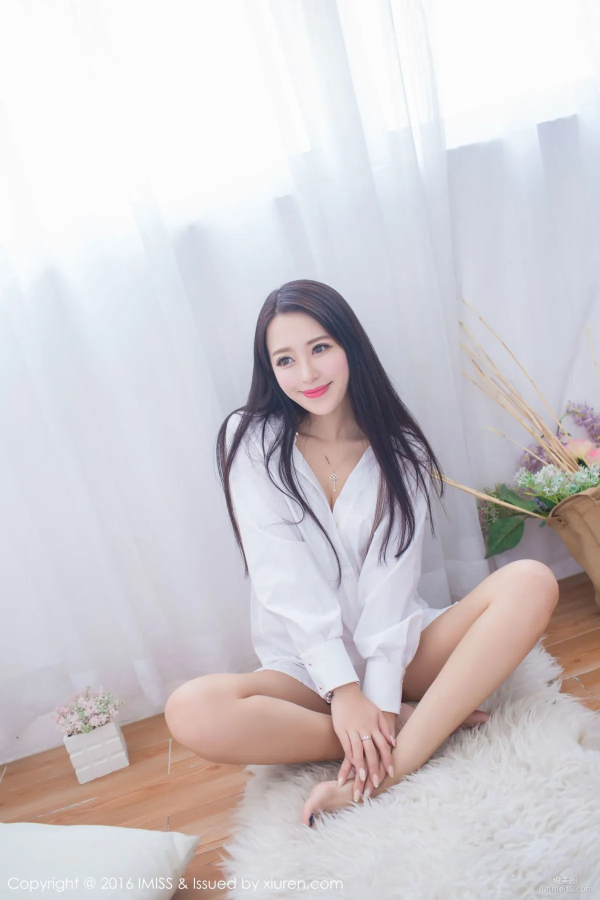 Wang Manni HaoQ "Sexy Pajamas + White Shirt Series" [IMISS] Vol.137 Photo Set photo 17