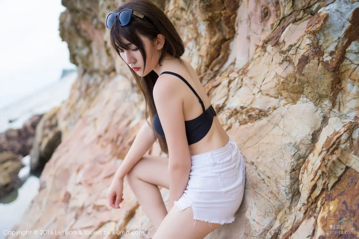 Leng Buding, Beach Outdoor Shoot [LeYuan] Vol.011 Photo Set photo 54