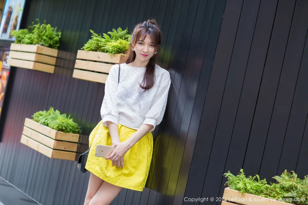 Chuqi kiki《Fresh Street Snap + Bikini Series》 [LeYuan] Vol.006 Photo Set photo 45