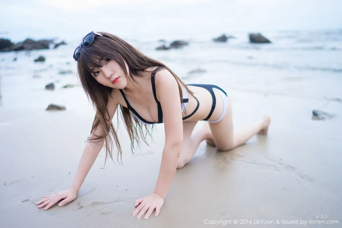 Leng Buding, Bikini + White Shirt Temptation [LeYuan] Vol.012 Photo Set photo 45