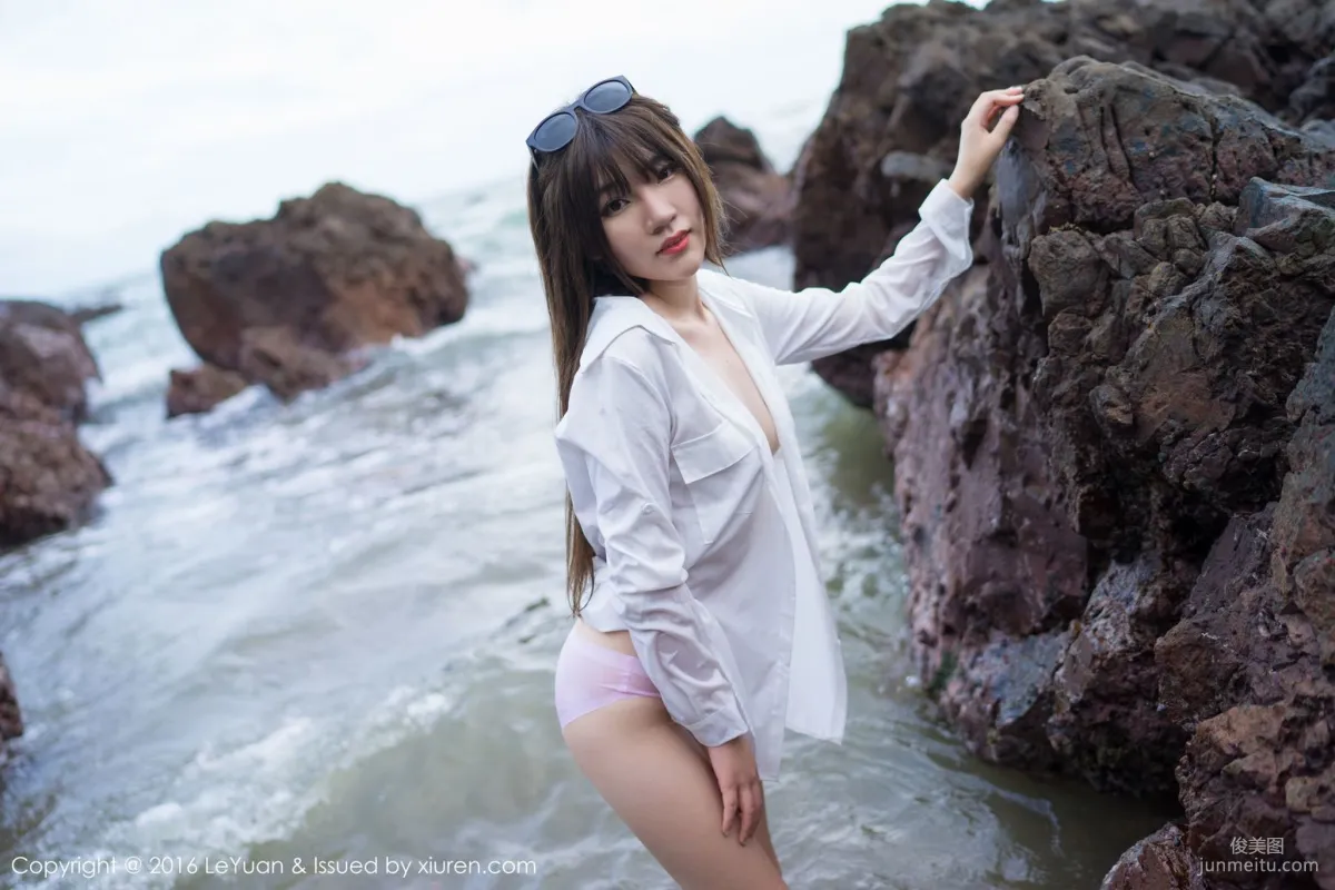 Leng Buding, Bikini + White Shirt Temptation [LeYuan] Vol.012 Photo Set photo 30