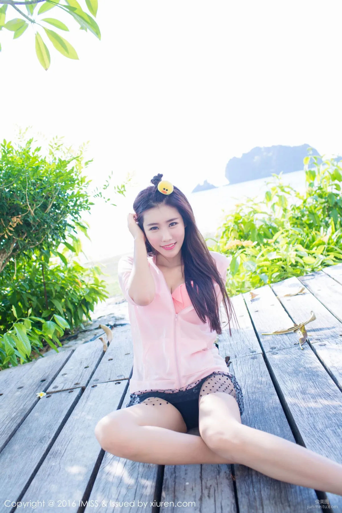 Cheng Xiaofan, Pink Outfit + White Skirt Outdoor Shoot [IMISS] Vol.086 Photo Set photo 17